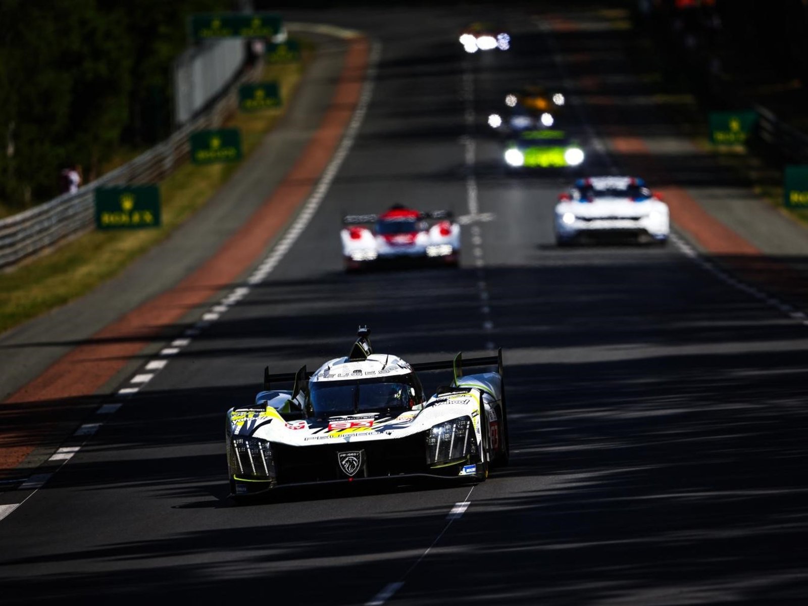 Arrancan las 24 Horas de Le Mans y el sueño de dos argentinos se pone en marcha