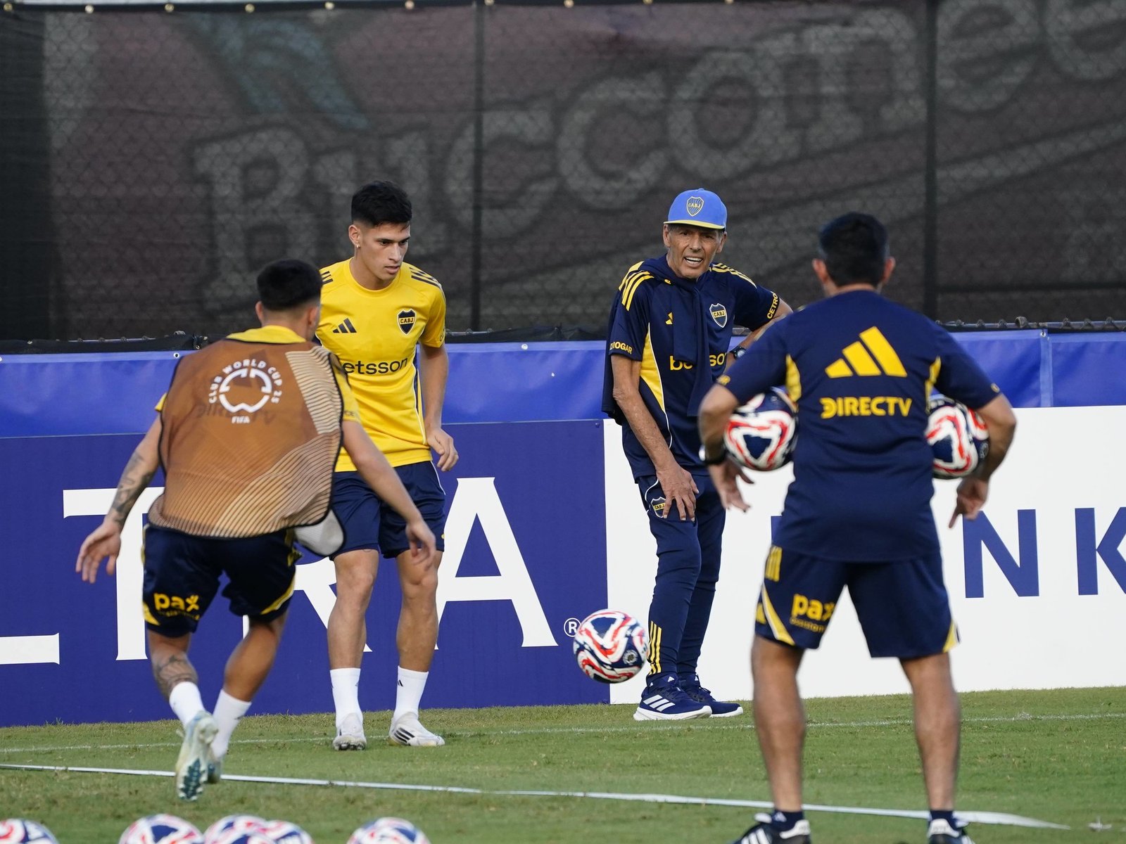 Boca está en Fort Lauderdale, ya se entrenó pensando en Benfica pero las noticias importantes llegan desde Buenos Aires