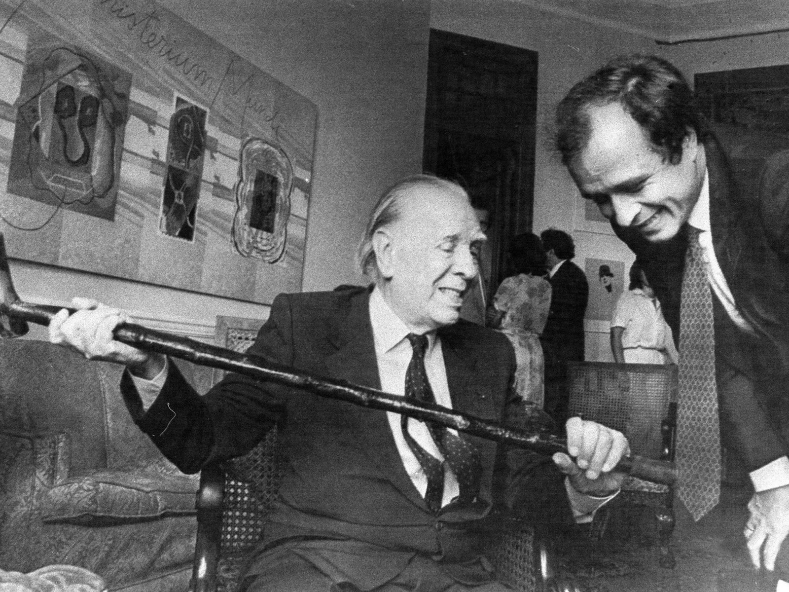 Borges, del humor genial a la crítica acerada en los diarios de uno de sus colaboradores