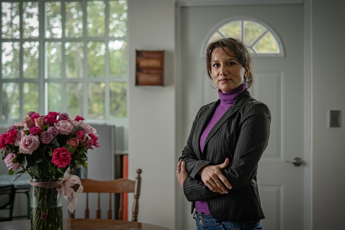 Brenda Quevedo, víctima del caso Wallace, en su casa en Ciudad de México, el 18 de junio de 2025.