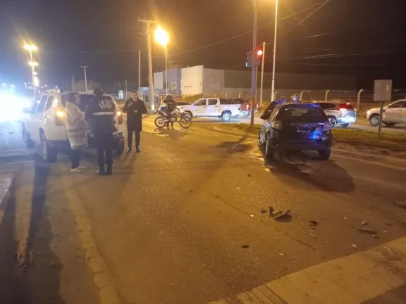 Choque sobre Avenida Yrigoyen: una conductora tuvo que ser asistida