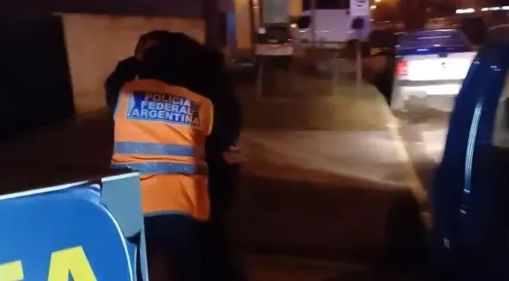 Detienen en Esquel a una pareja buscada por robo en Puerto Madryn