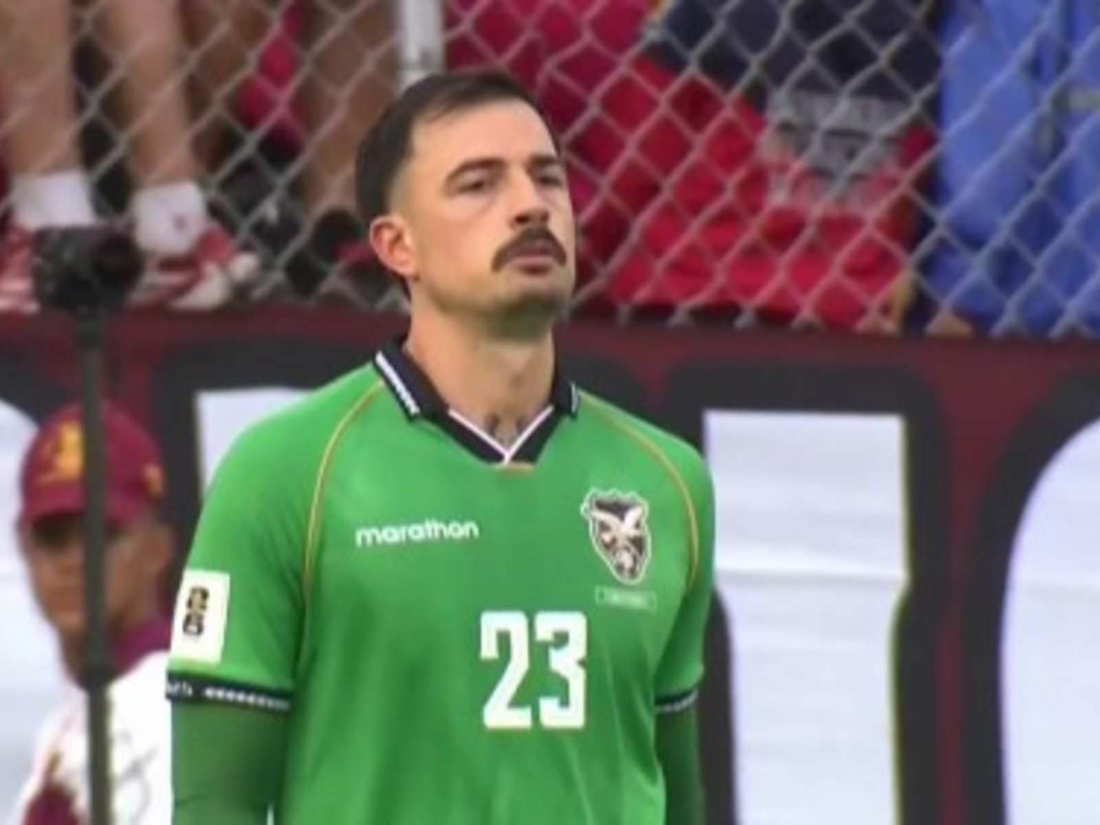 El insólito blooper del arquero de Bolivia ante Venezuela por las Eliminatorias Sudamericanas que complica seriamente su clasificación para el Mundial 2026