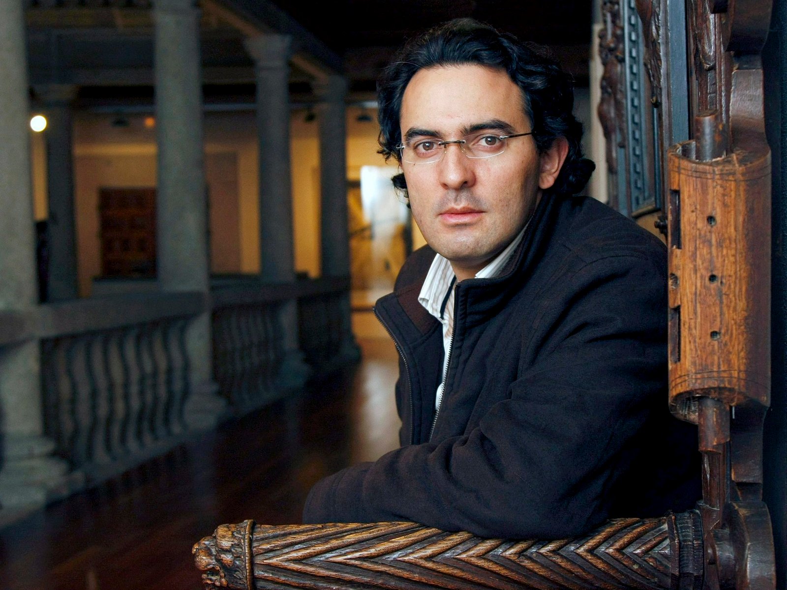 El nuevo libro de Juan Gabriel Vásquez que reescribe la tristeza