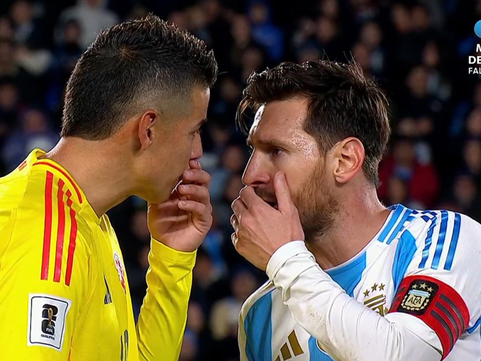 El picante cruce entre Lionel Messi y James Rodríguez en Argentina vs Colombia: "Vos hablás mucho"
