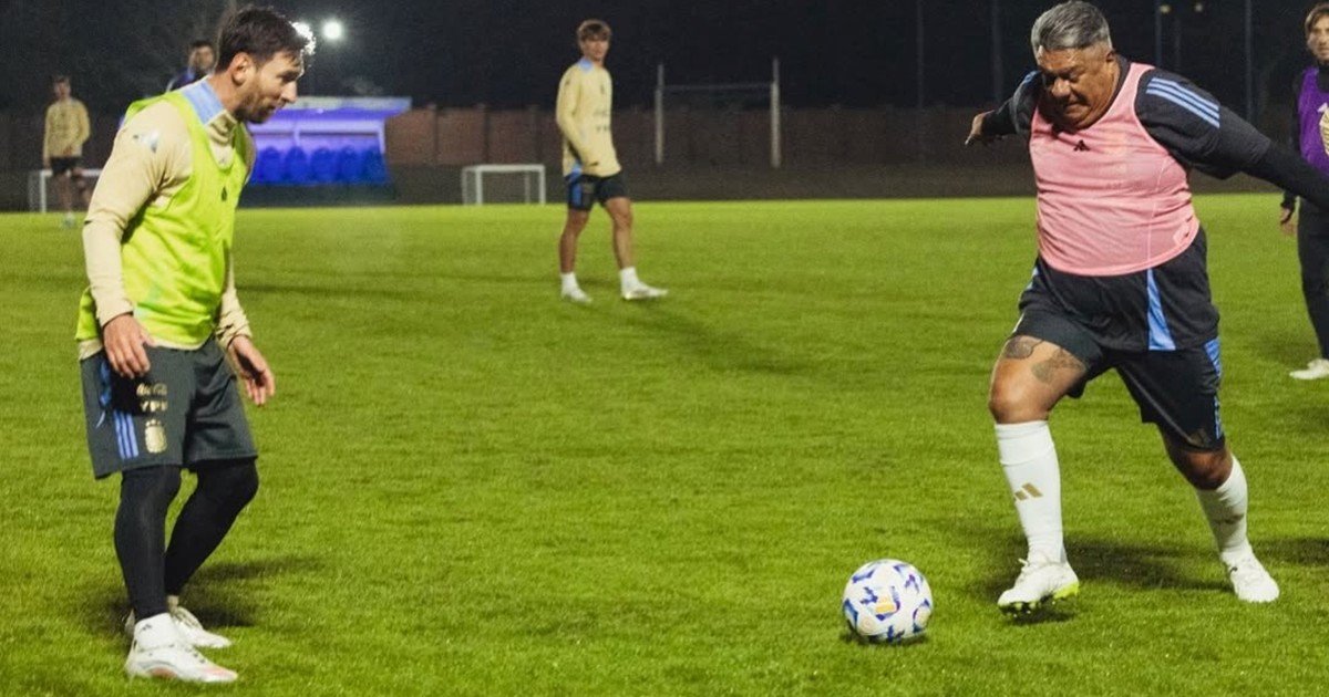 El posteo del Chiqui Tapia, gambeteándolo a Messi: “Listos para cerrar la doble fecha FIFA” :: Olé