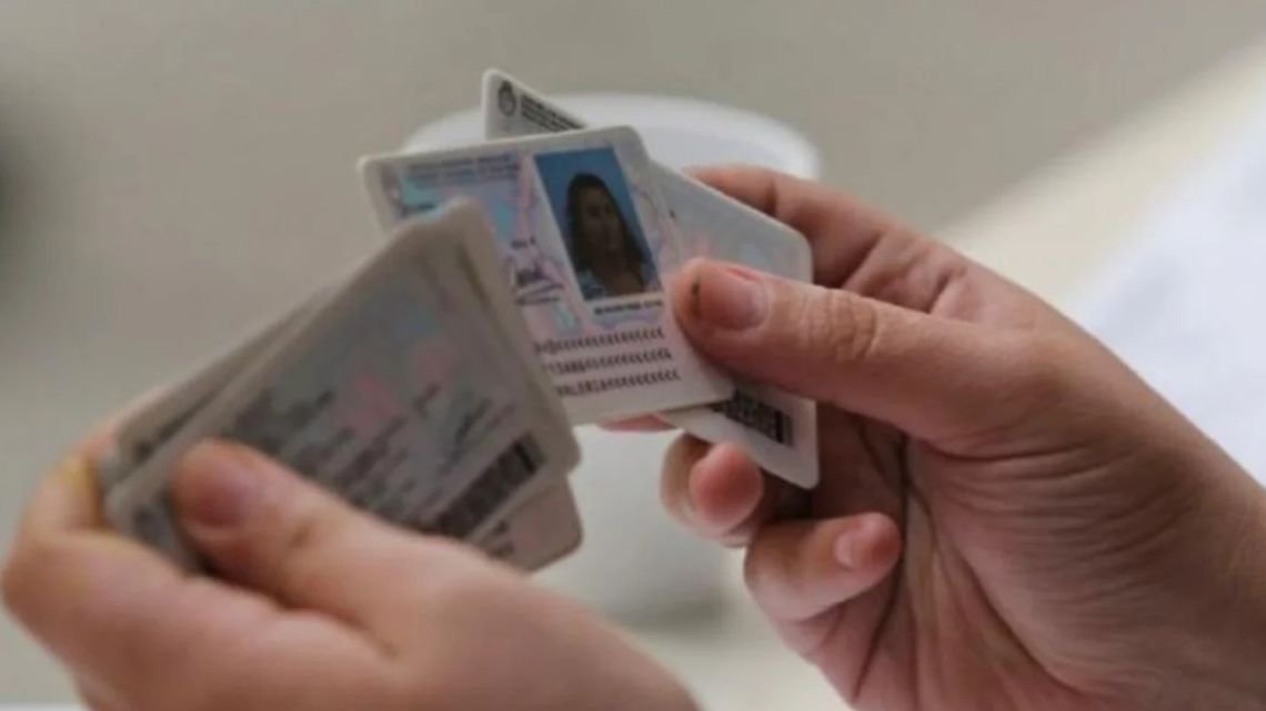 Encontró un DNI en la calle y lo acusan de sacar cuatro préstamos a nombre del titular