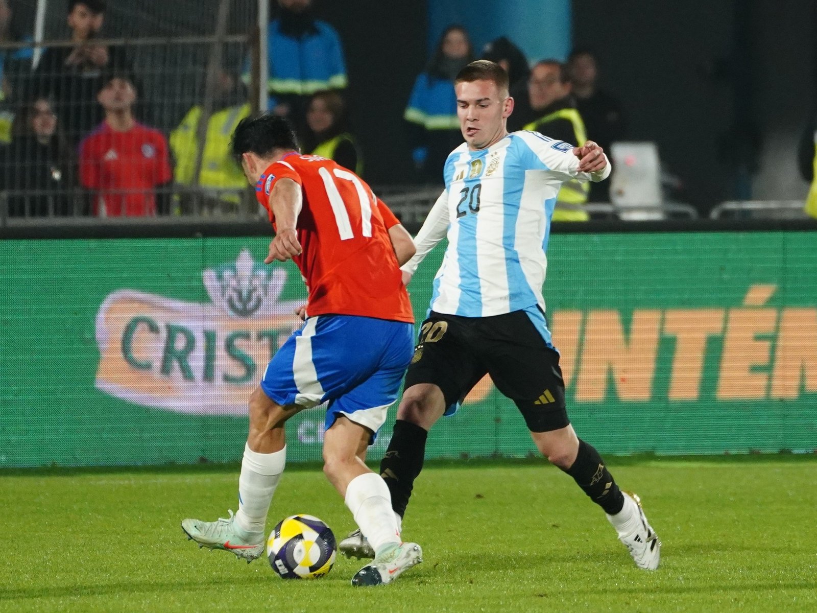 Franco Mastantuono debutó en la Selección Argentina y marcó un récord de precocidad en celeste y blanco