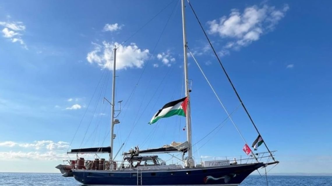 Israel interceptó un barco de ayuda humanitaria para Gaza: transportaba a Greta Thunberg