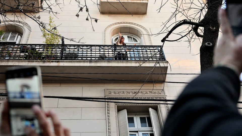 La Justicia rechazó el pedido de Cristina Kirchner para eliminar las restricciones en las visitas | Con un tecnicismo y sin explicaciones