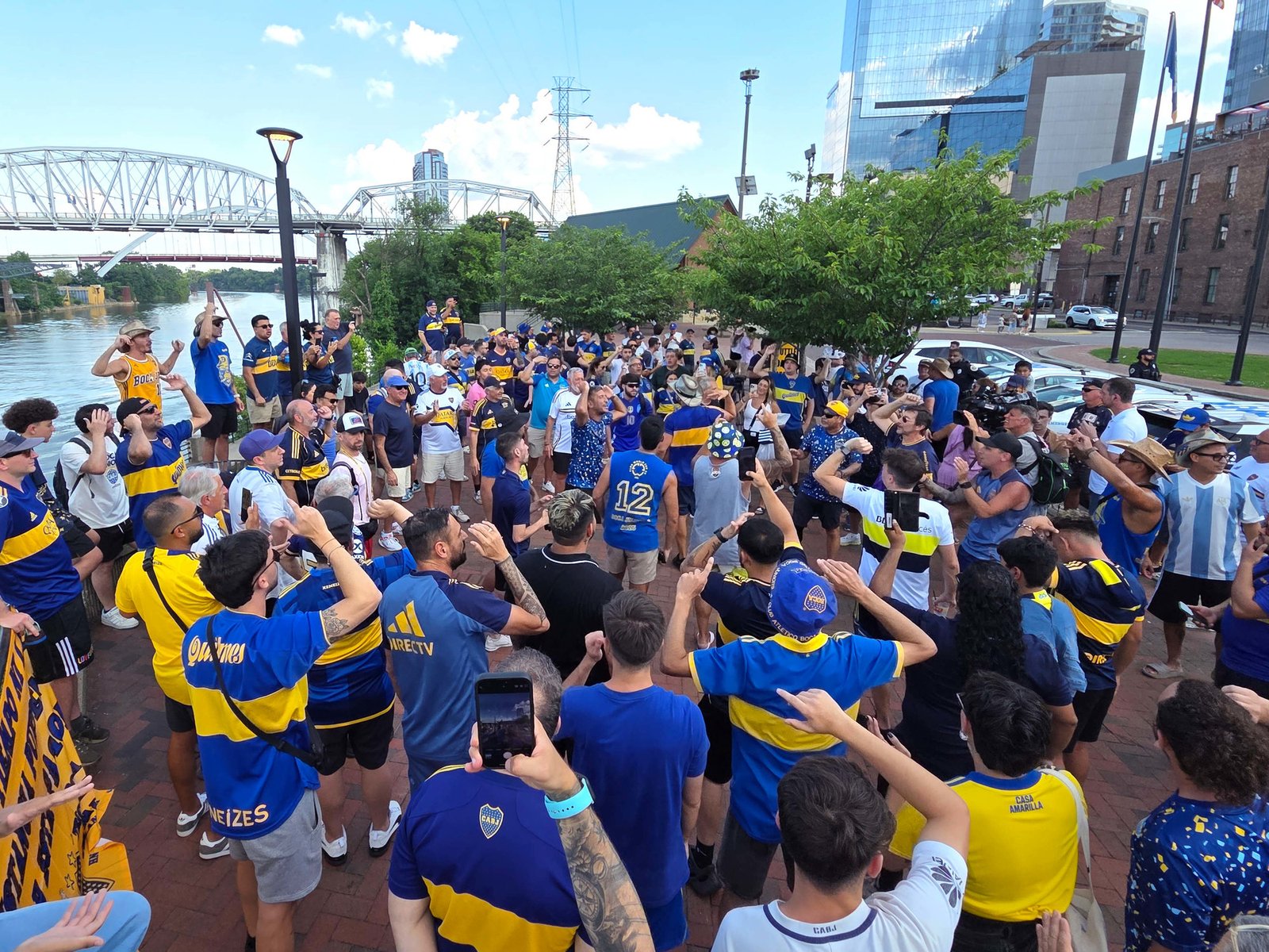 Los hinchas de Boca también coparon Nashville y se ilusionan con pasar a octavos de final en el Mundial de Clubes