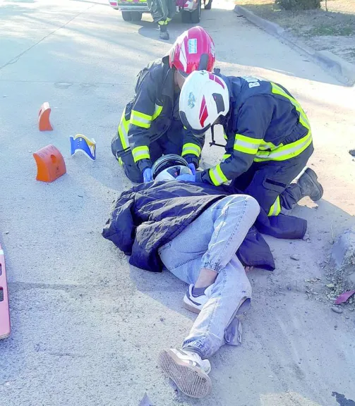 Motociclista al que le encontraron alcohol en sangre terminó herido en el hospital tras fuerte choque