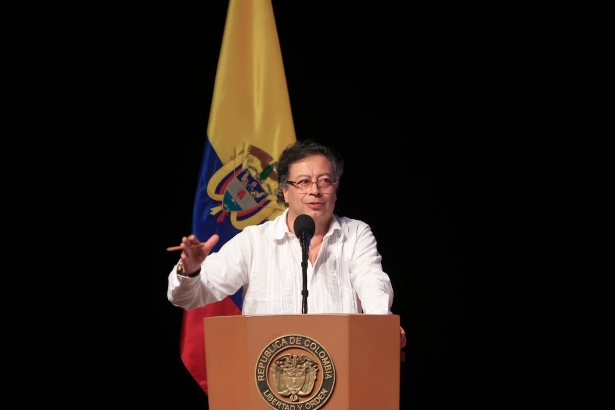 Petro gana con cara y con sello: logra la reforma laboral y mantiene la presión por una constituyente