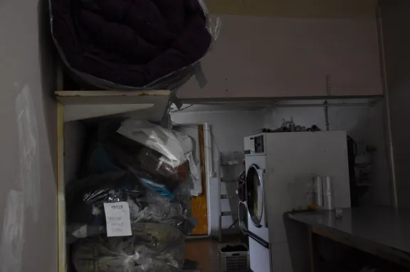Robaron acolchados de clientes de un lavadero: “Da mucha impotencia”, dijo la damnificada