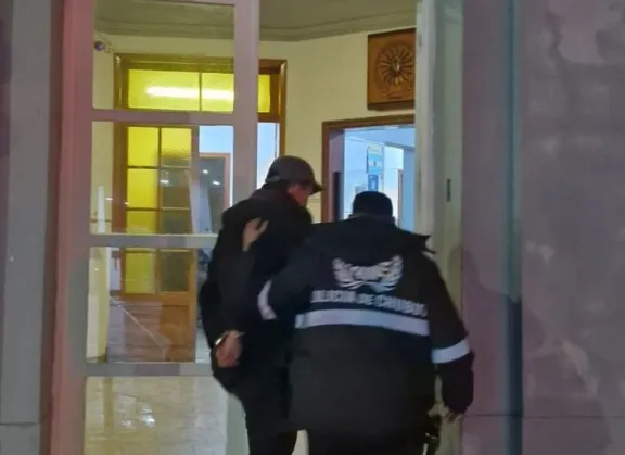 Se llevó una campera de una empleada del Hospital Regional y fue detenido