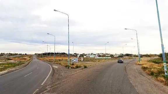 Un joven murió al chocar con su moto contra un poste