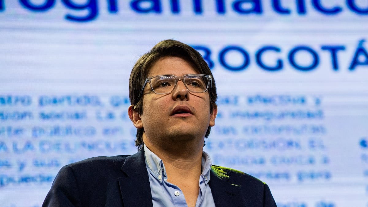 Un mitin improvisado que terminó con dos disparos en la cabeza: así atentaron contra Miguel Uribe