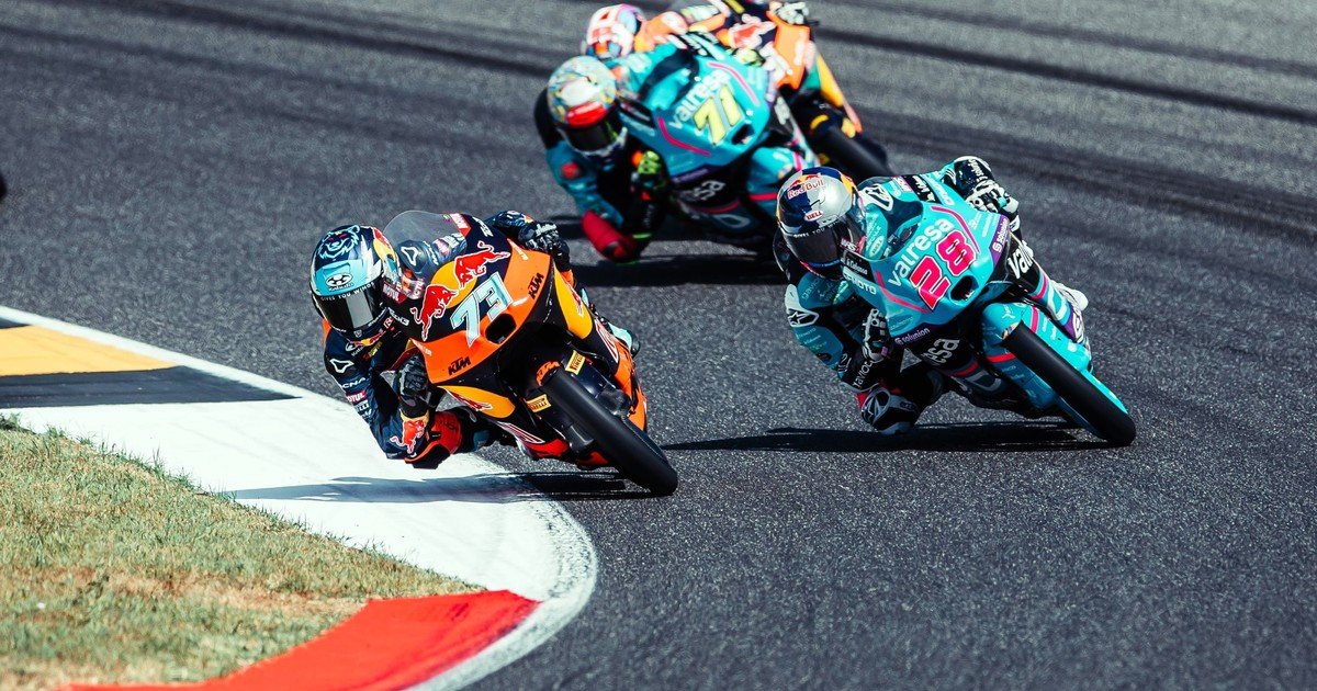 Valentín Perrone largó último y logró una remontada increíble en el GP de Italia de Moto3 :: Olé