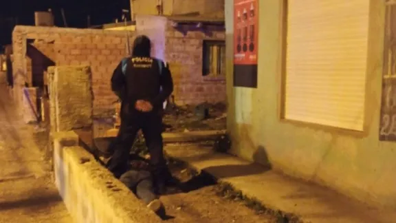 Vecinos golpearon a un ladrón que intentó robar en una casa y un comercio