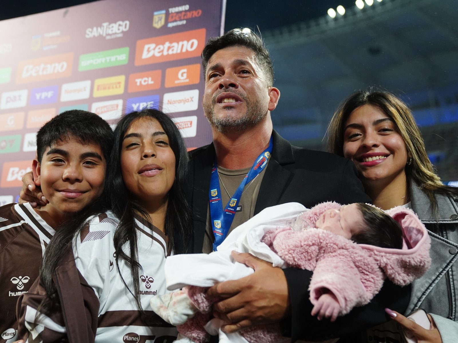 el recuerdo del padre de Orsi “que se fue hace un mes y medio” y “mis 5 hijos son el motor” de Gómez