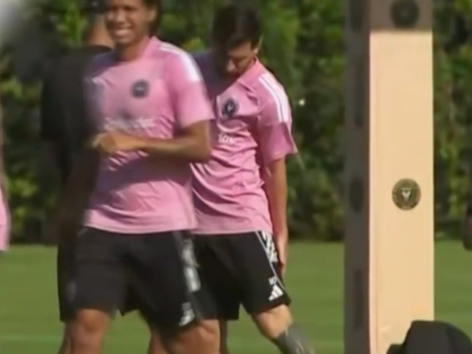 la imagen de Lionel Messi que generó preocupación a horas del partido contra el Porto en el Mundial de Clubes