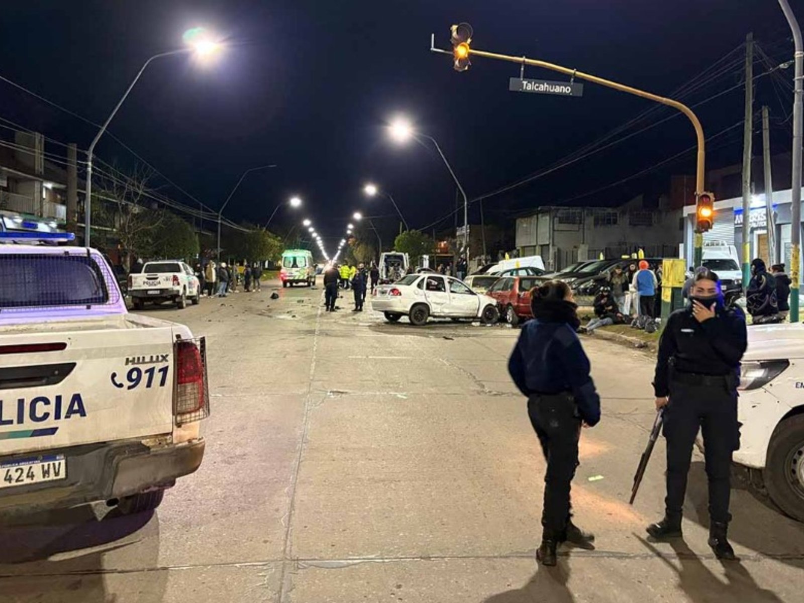 murió un joven de 18 años y hay varios heridos