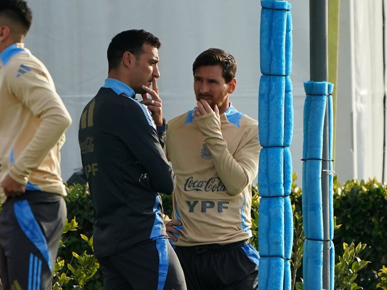 ¿juega o descansa contra Chile?