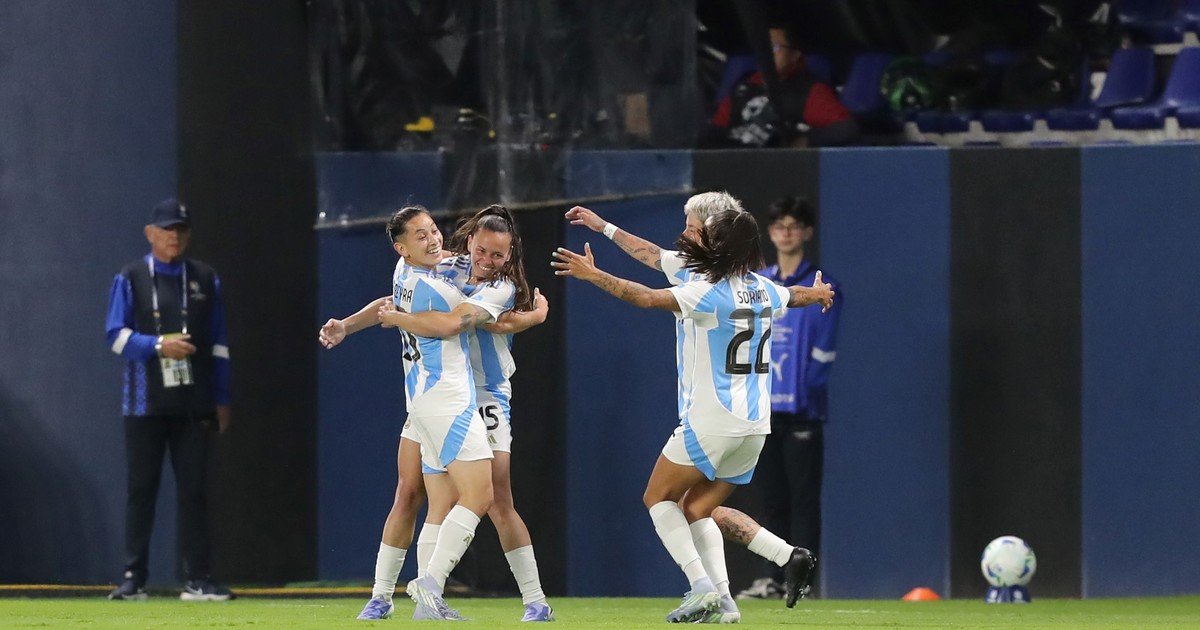Argentina le ganó a Ecuador, quedó primera de su grupo y se metió en semis de la Copa América Femenina :: Olé