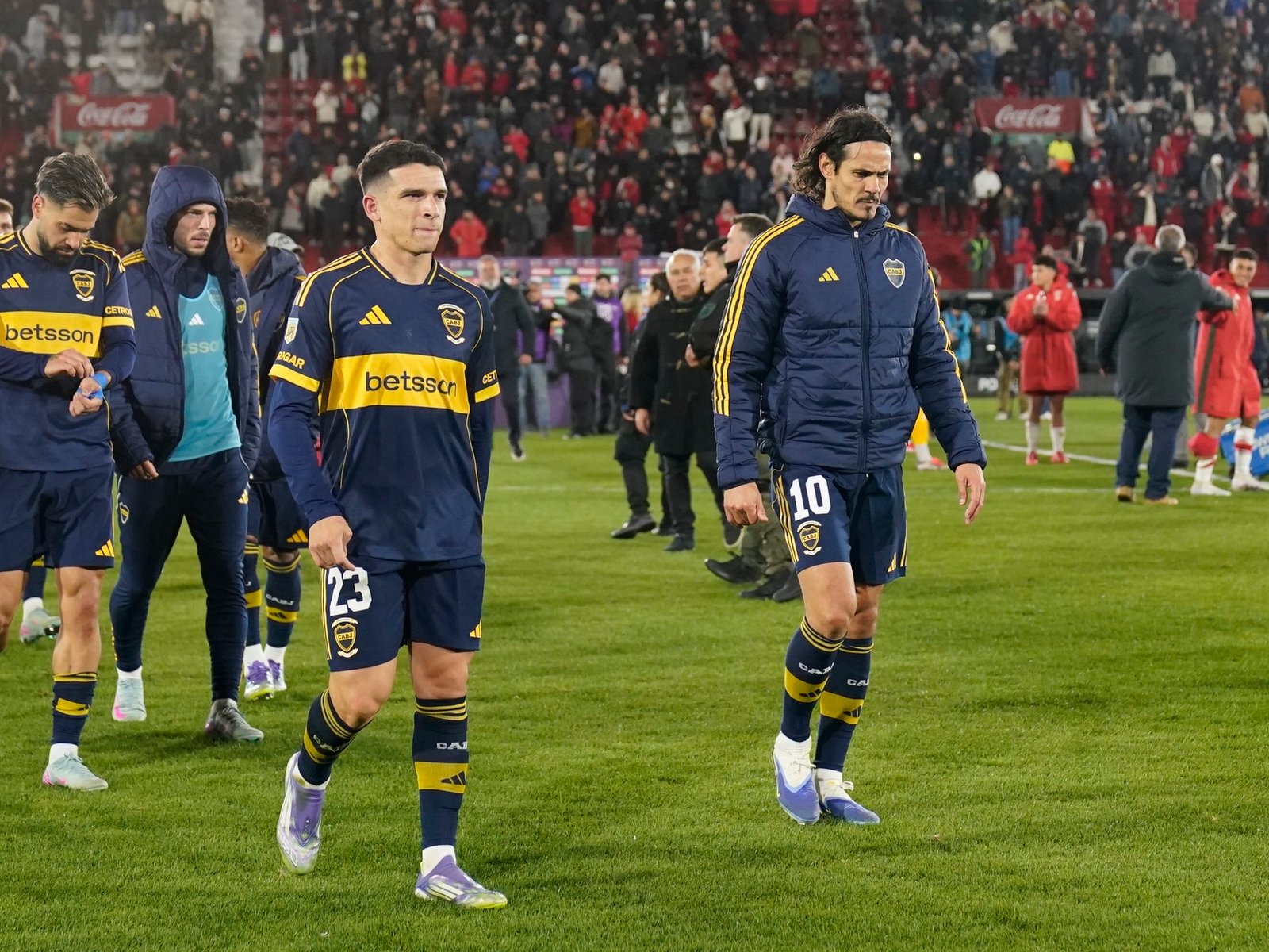 Boca afuera de la Libertadores y de los playoffs, el Rojo último en su grupo y no arranca