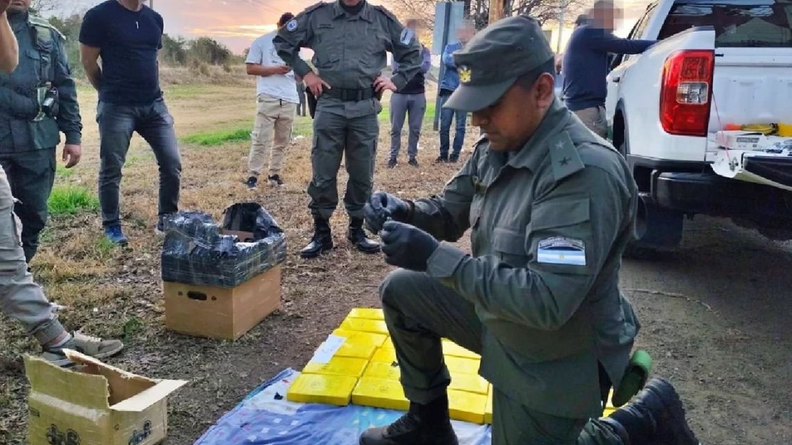 Cayó en Chaco un “camión narco” que llevaba 172 kilos de cocaína escondidos