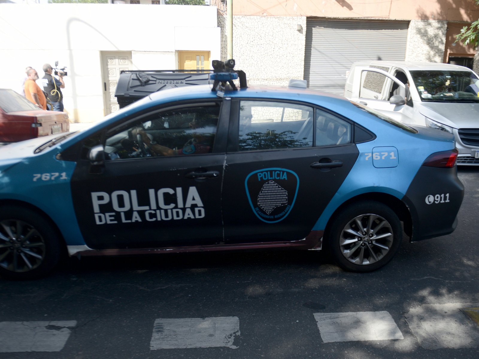 El conductor de una camioneta atropelló y mató a un ciclista en Palermo y se fugó tras dejar tirada a la víctima