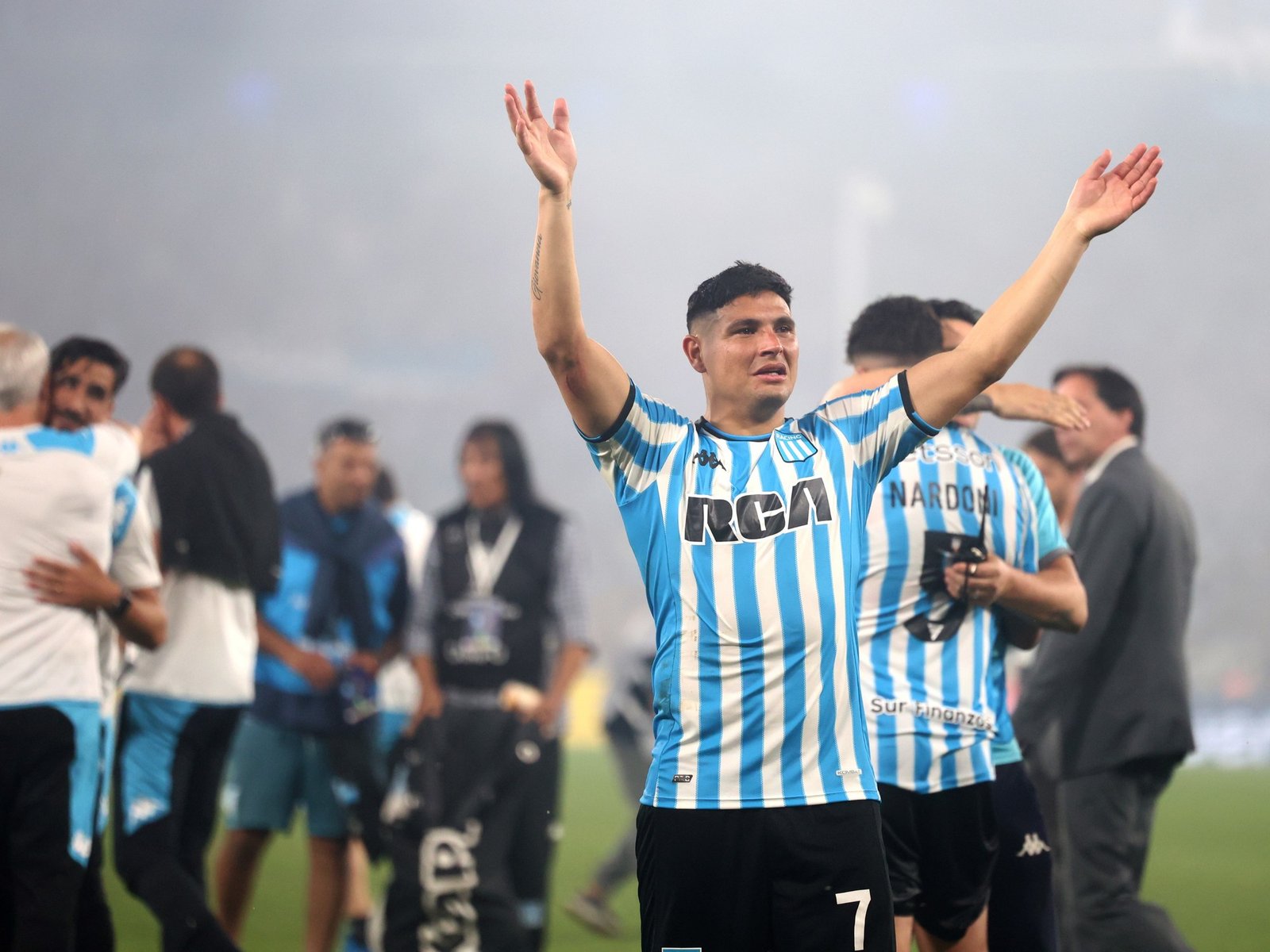 El explosivo posteo de Maxi Salas contra Diego Milito y la dirigencia de Racing tras el pase a River: “Fue una desilusión”