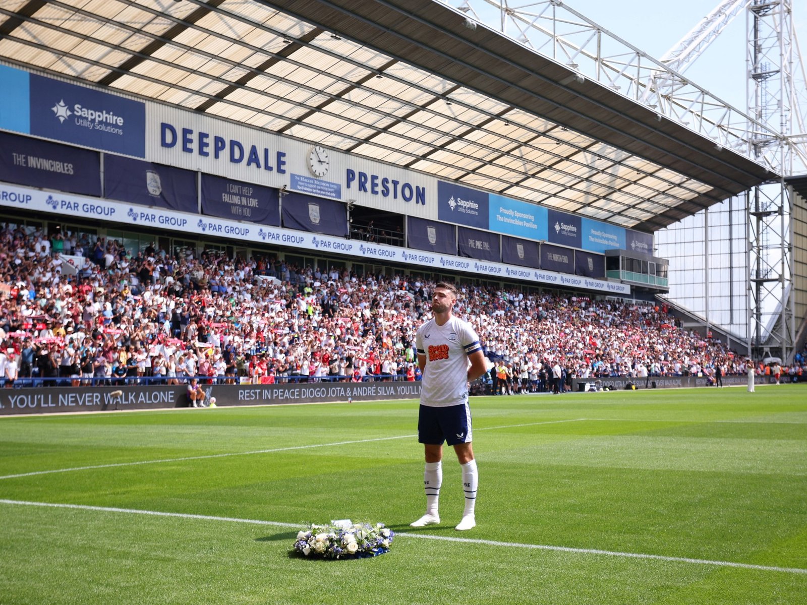 El impactante y emotivo homenaje a Diogo Jota y su hermano André en el primer amistoso de pretemporada del Liverpool
