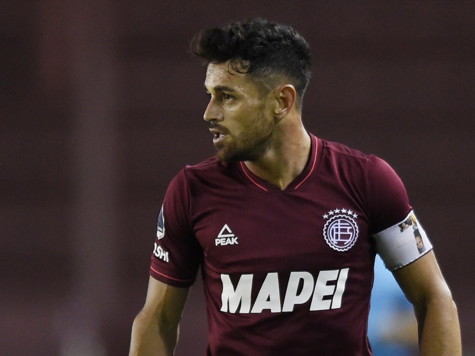 “Es un referí complicado, dirige cuando hay un equipo del poder”