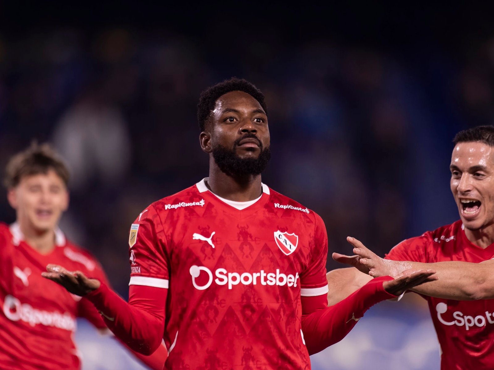 Independiente deja ir Angulo a Pumas a cambio de la llegada del delantero que pidió Vaccari