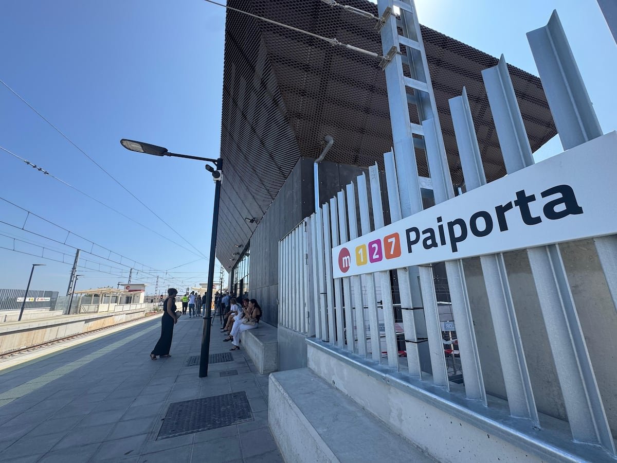 La antena del metro que aguantó la embestida del agua será el hito vertical con luz perpetua que recuerde la dana en Paiporta | Noticias de la Comunidad Valenciana