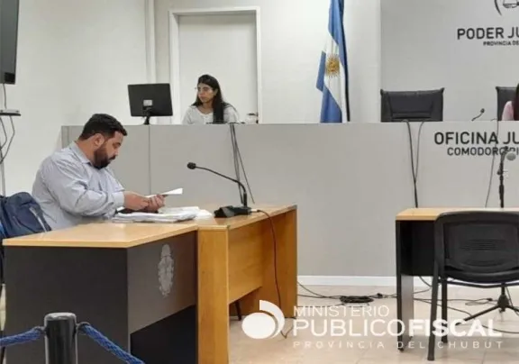 Le robaron a una mujer de 92 años y la dejaron encerrada