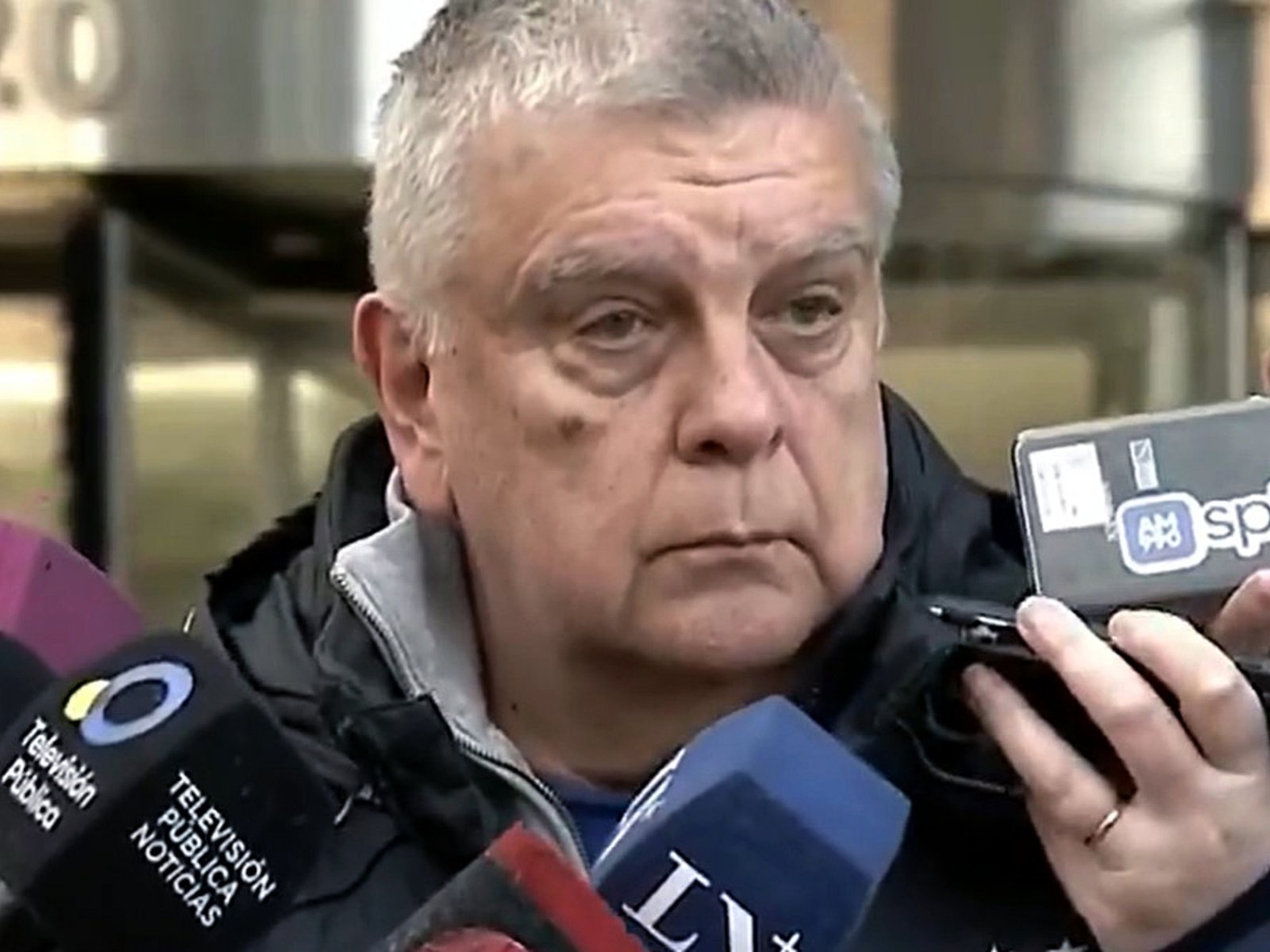 Luis Ventura relató cómo fue el episodio en el que terminó agredido por la barra de Central Ballester: "Fue un ataque programado"