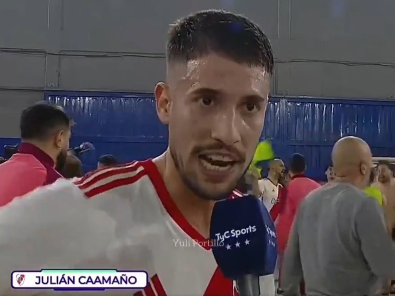 “No tenemos lugar ni la ropa, pero somos hinchas de corazón”