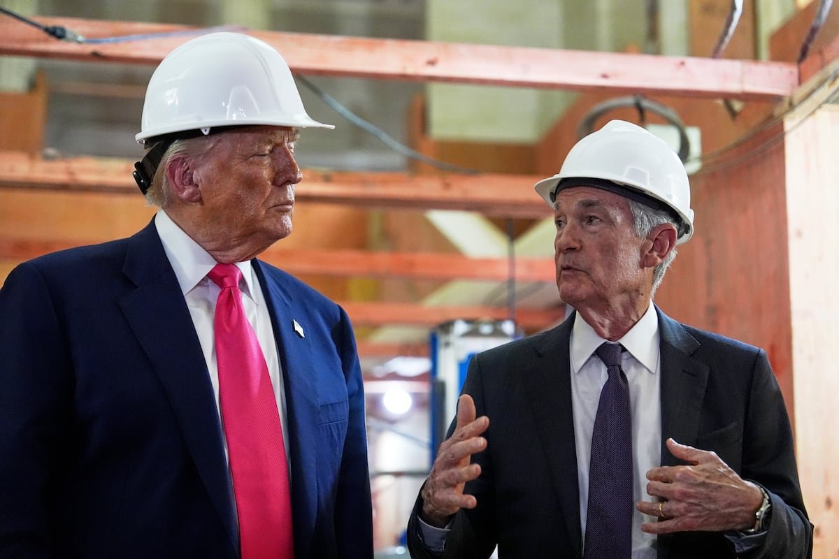 Powell corrige en público a Trump por mentir sobre el coste de la reforma de la Reserva Federal durante una visita a las obras | Economía