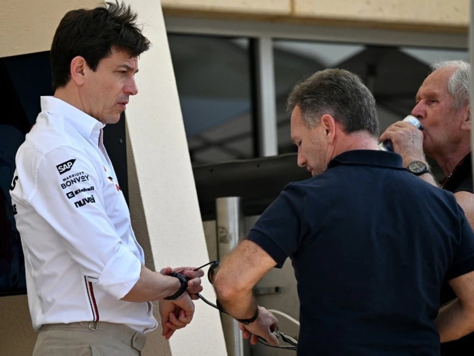 Toto Wolff habló con picardía sobre el despido de Christian Horner, su viejo rival en la Fórmula 1: "Si termina en la FIA estoy cagado"