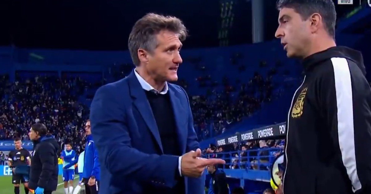 Video: el Melli Guillermo habló de “cagarnos a trompadas”, el referí anuló un gol y lo echó :: Olé