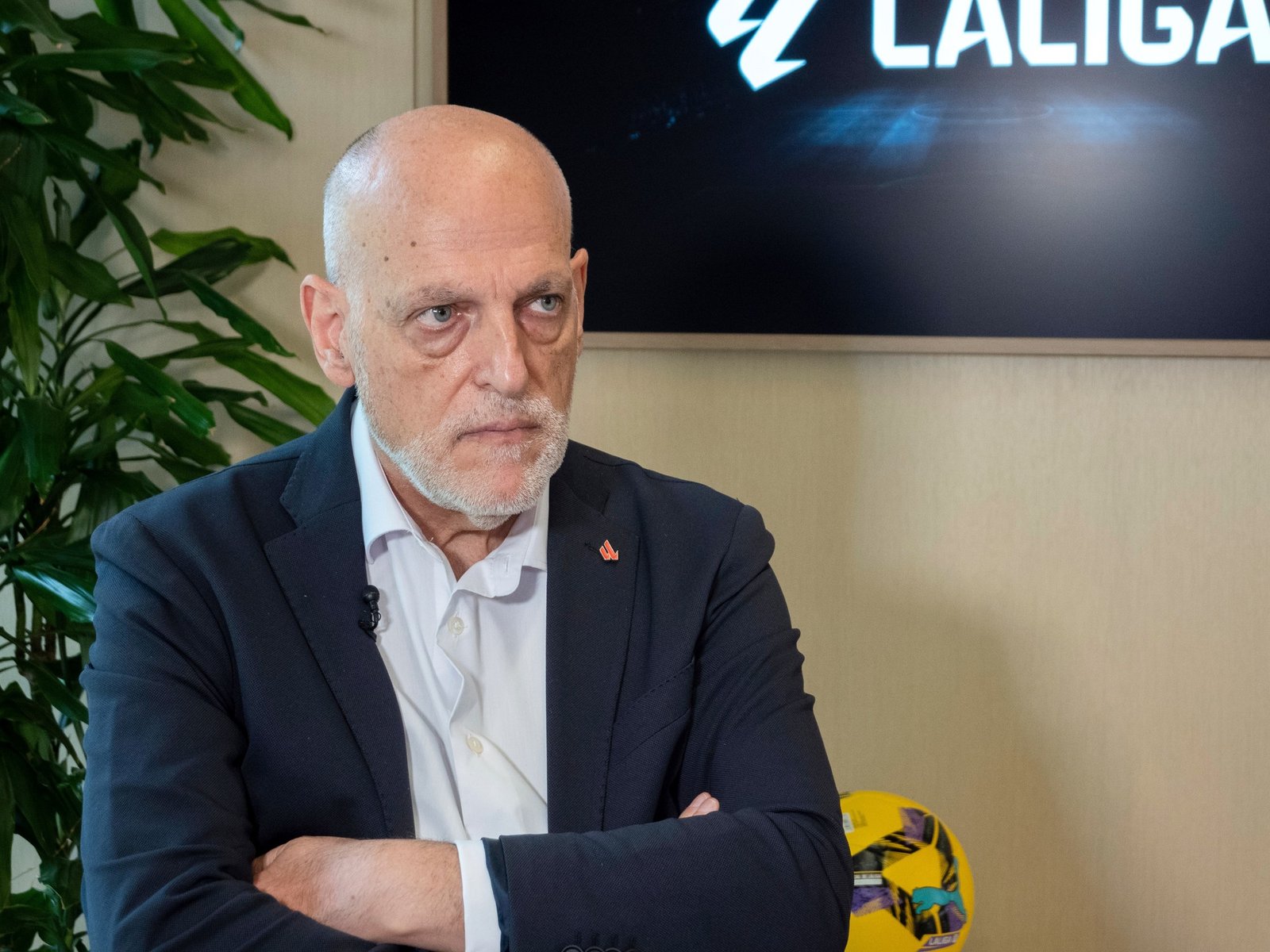 detienen a vendedores ilegales por el caso MagisTV