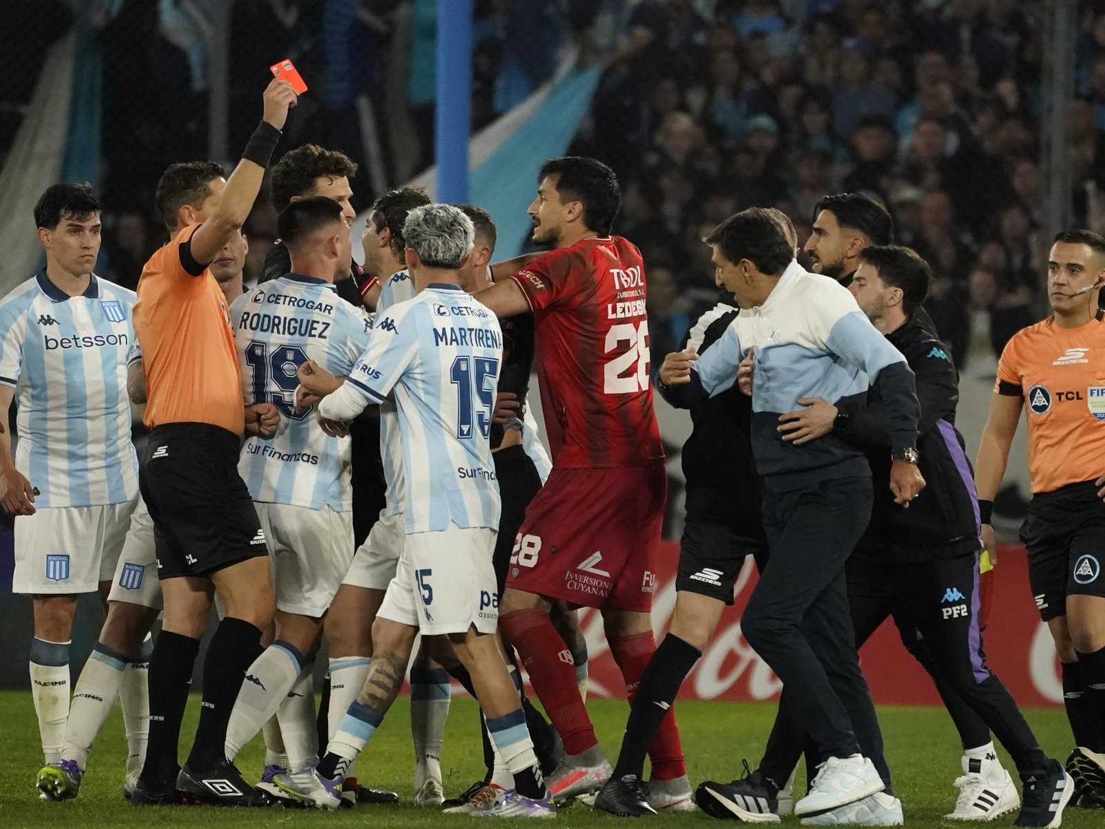 los excesos de siempre, la paradoja de la abundancia y hablar sin saber en loop