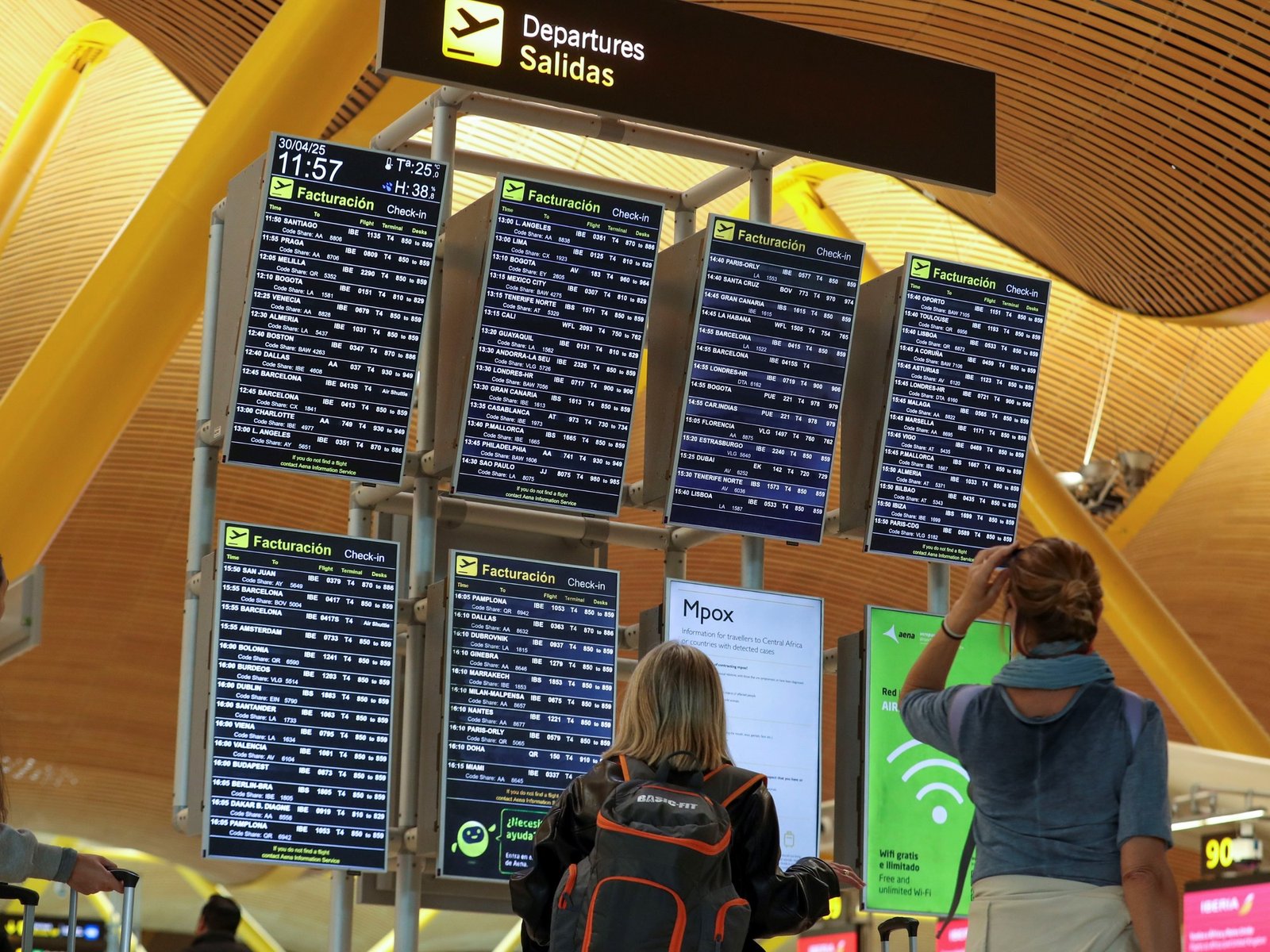 quedan pasajeros varados en Europa y en Argentina calculan más de 200 damnificados
