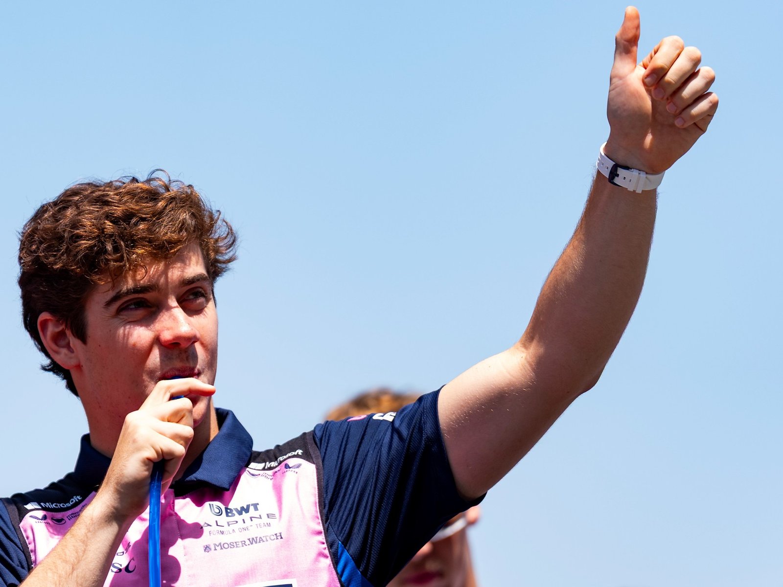 una categoría voraz que instala versiones a través de la prensa