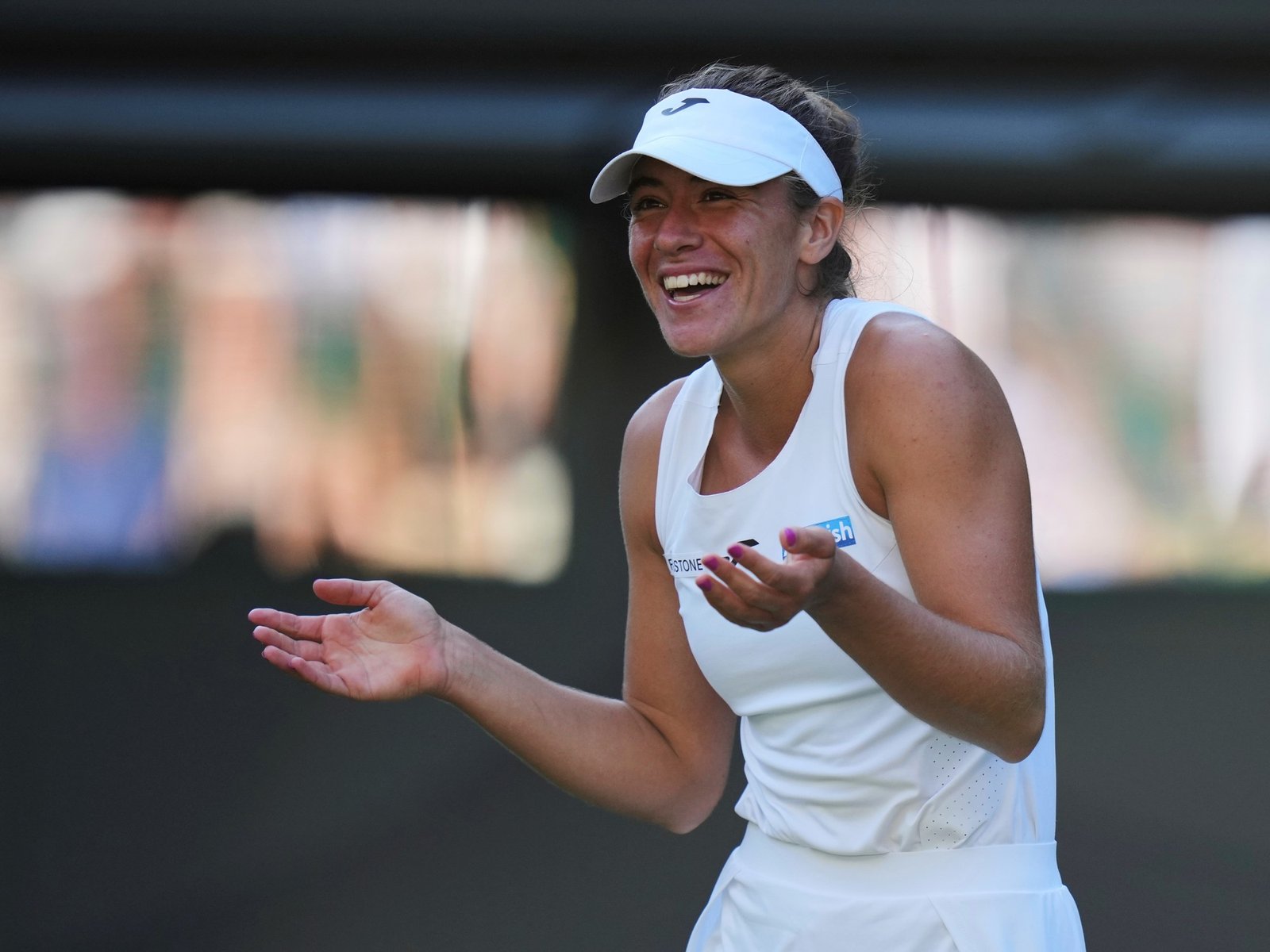venció a la británica Katie Boulter y se metió en tercera ronda
