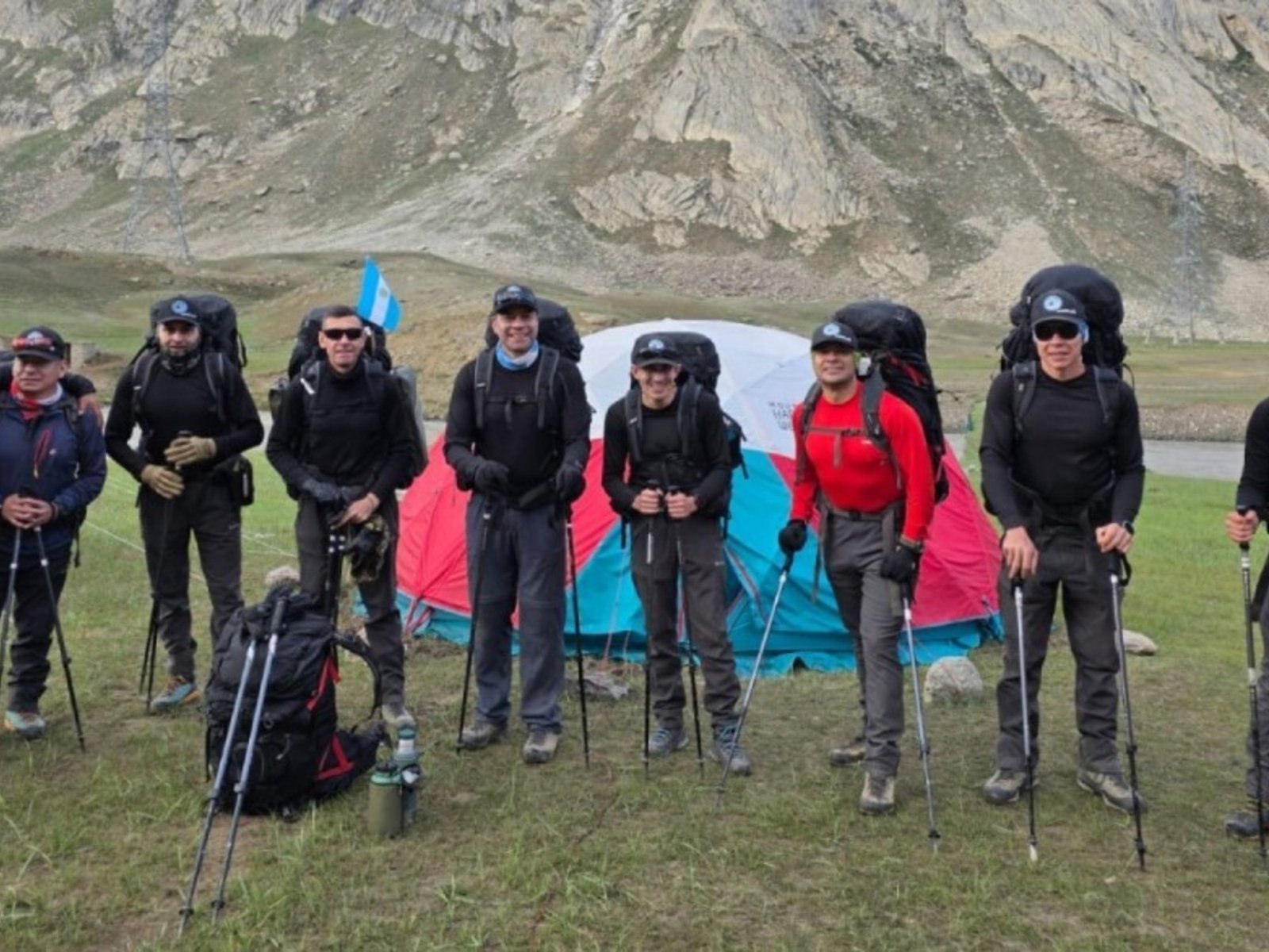 ya armaron el campamento base a 4.515 metros sobre el nivel del mar