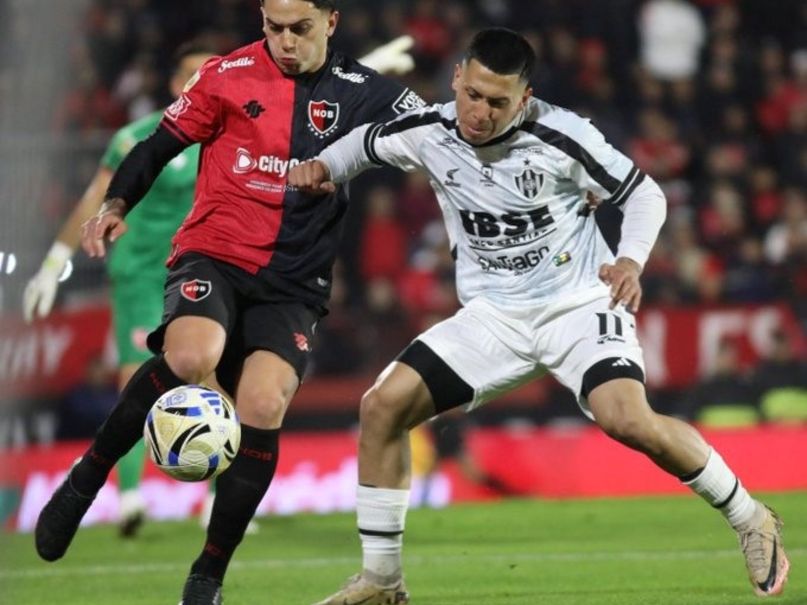 A Newell's le quedó el grito atragantado porque Central Córdoba se lo empató sobre el final
