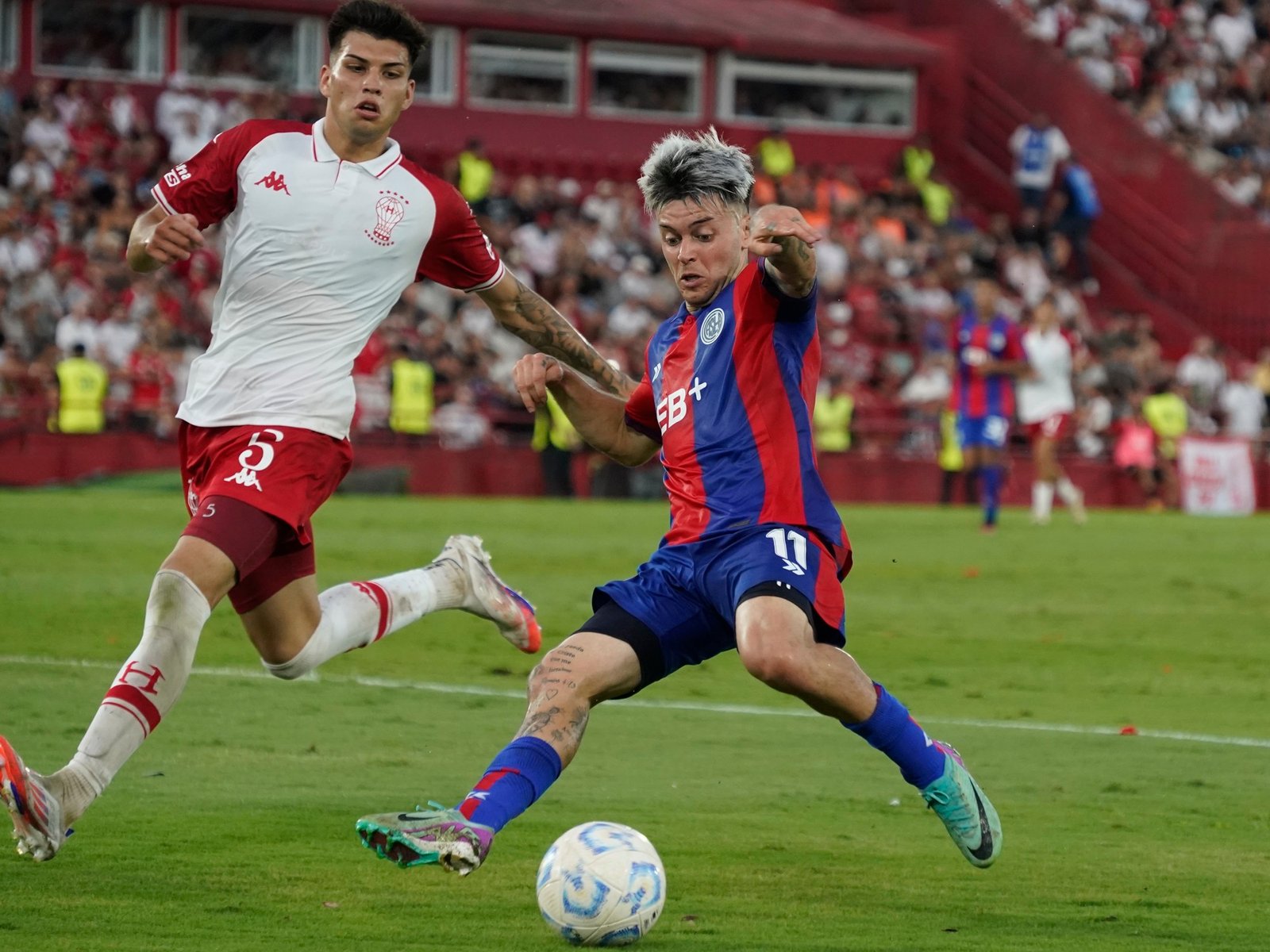 A qué hora juegan San Lorenzo vs Huracán por el Torneo Clausura 2025: posibles formaciones y cómo ver en vivo por TV
